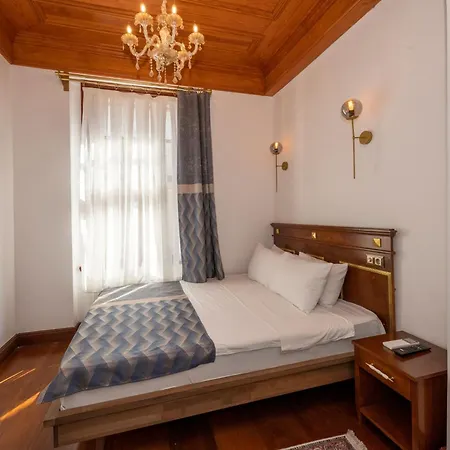 Hotel Valeria Antique 1892 *