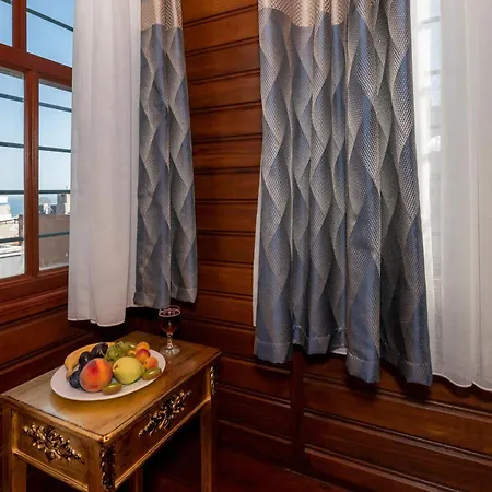 Hotel Valeria Antique 1892