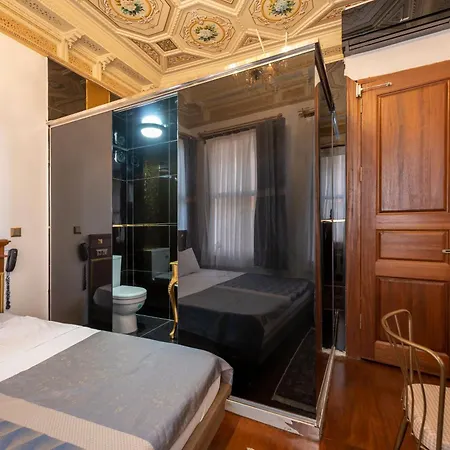 Valeria Antique 1892