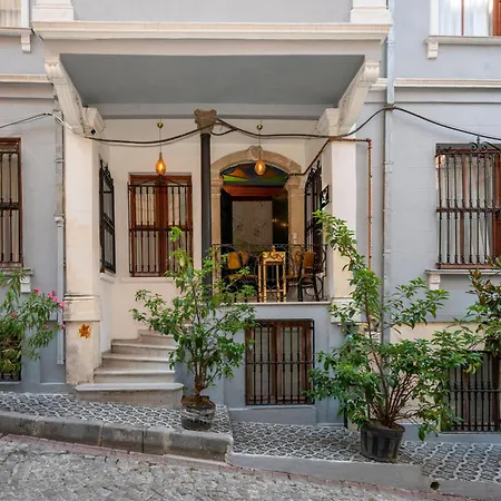 Valeria Antique 1892 Hotel *