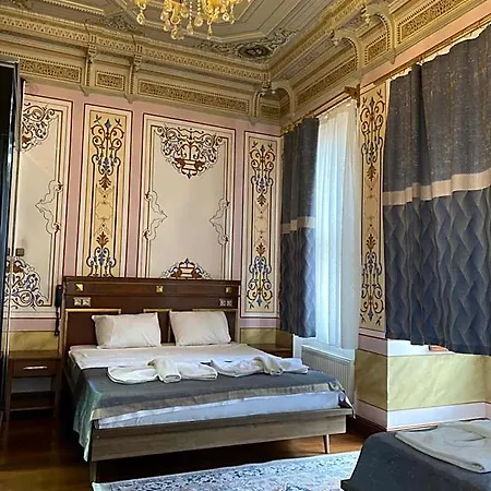 Hotel Valeria Antique 1892 *