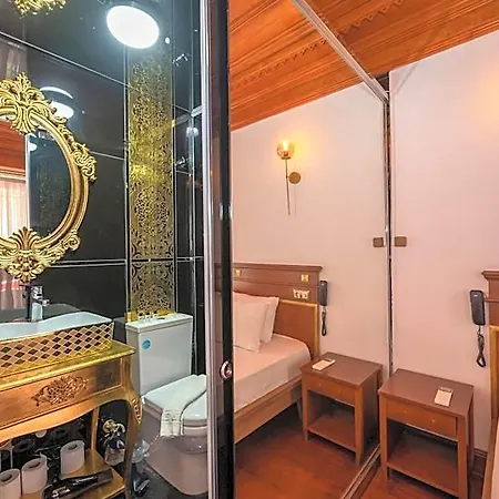 Hotel Valeria Antique 1892