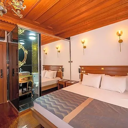 Hotel Valeria Antique 1892 *