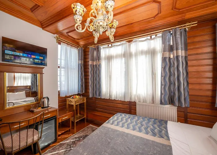 Valeria Antique 1892 מלון *