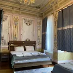 Hotel Valeria Antique 1892 *