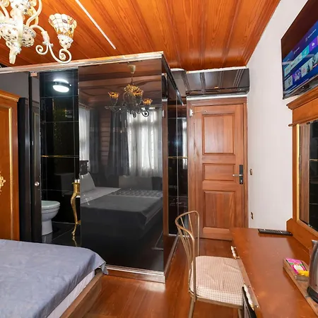 Valeria Antique 1892