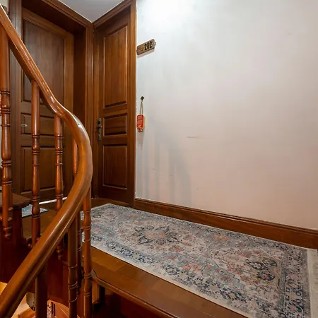 Valeria Antique 1892 * איסטמבול