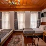 Valeria Antique 1892 Hotel *