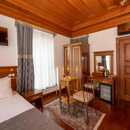 Hotel Valeria Antique 1892